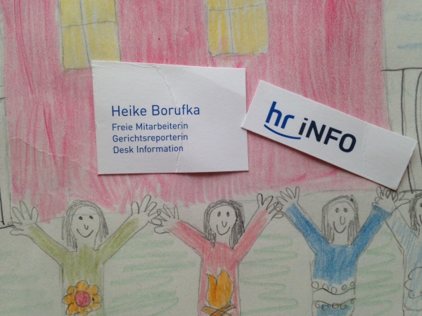 Besuch von Heike Borufka - hr info-Gerichtsreporterin